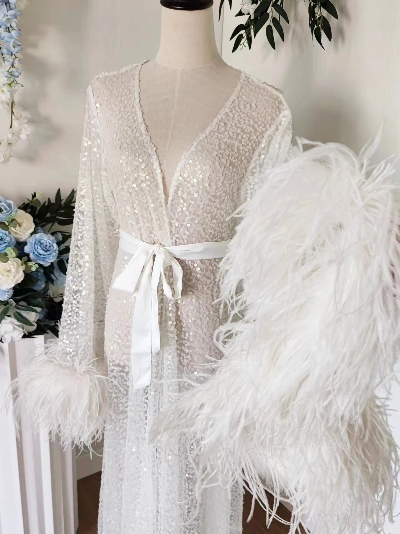 Luxury Rhinestone Feather Sequin Robe Floor Length White Bridal Robe with Max Feather Sleeve Beads Shawl Collar Bridal Wedding